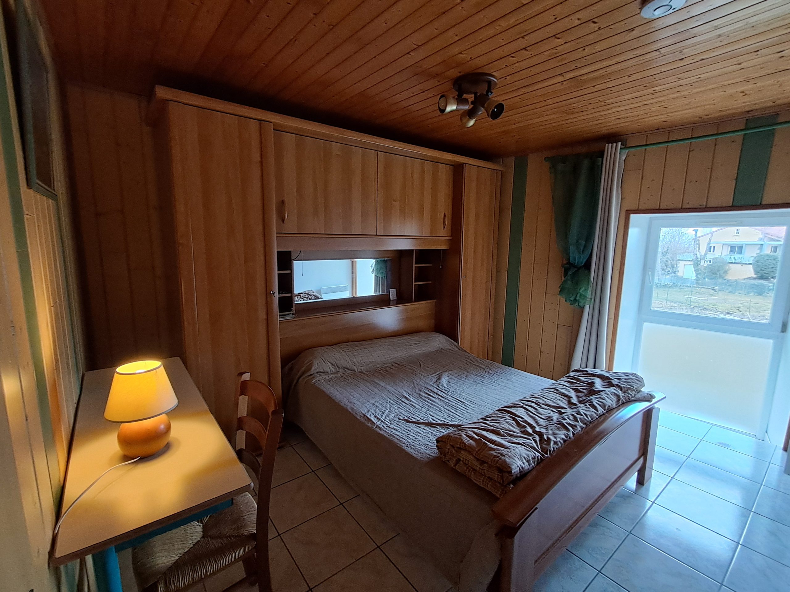 Chambre 2 personnes gîte d'étape Maison Vieille Tallode 43370